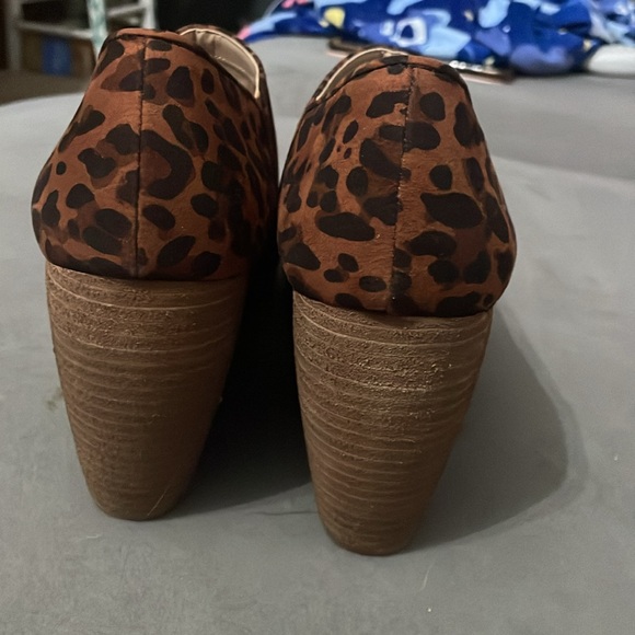 Leopard print booties - Picture 2 of 4